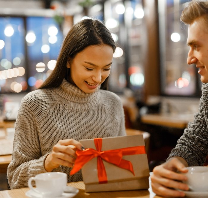 Memberikan Hadiah yang Dapat Dikasih Ke Pasangan Saat Ulang Tahun Supaya Terkesan